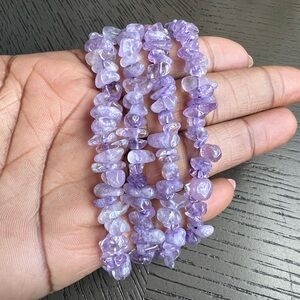 (ONE) Amethyst chip bracelet SIZE 6.5-7,
